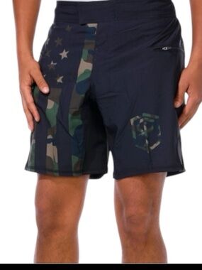 Born Primitive Men’s Athletic 7” Inseam Camo Training Shorts NWT